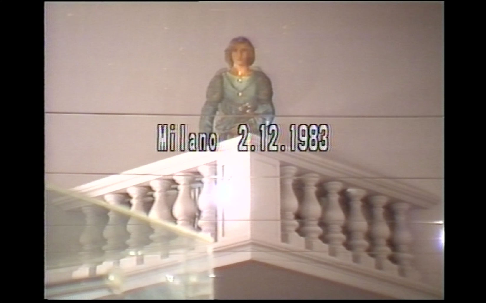 Cinzia-Ruggeri, "Per un Vestire organico", 1983, documentation of performance, milano, 1983, courtesy of the artist.