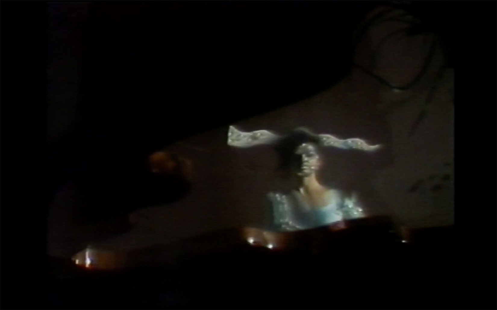 Cinzia-Ruggeri, "Per un Vestire organico", 1983, documentation of performance, milano, 1983, courtesy of the artist.