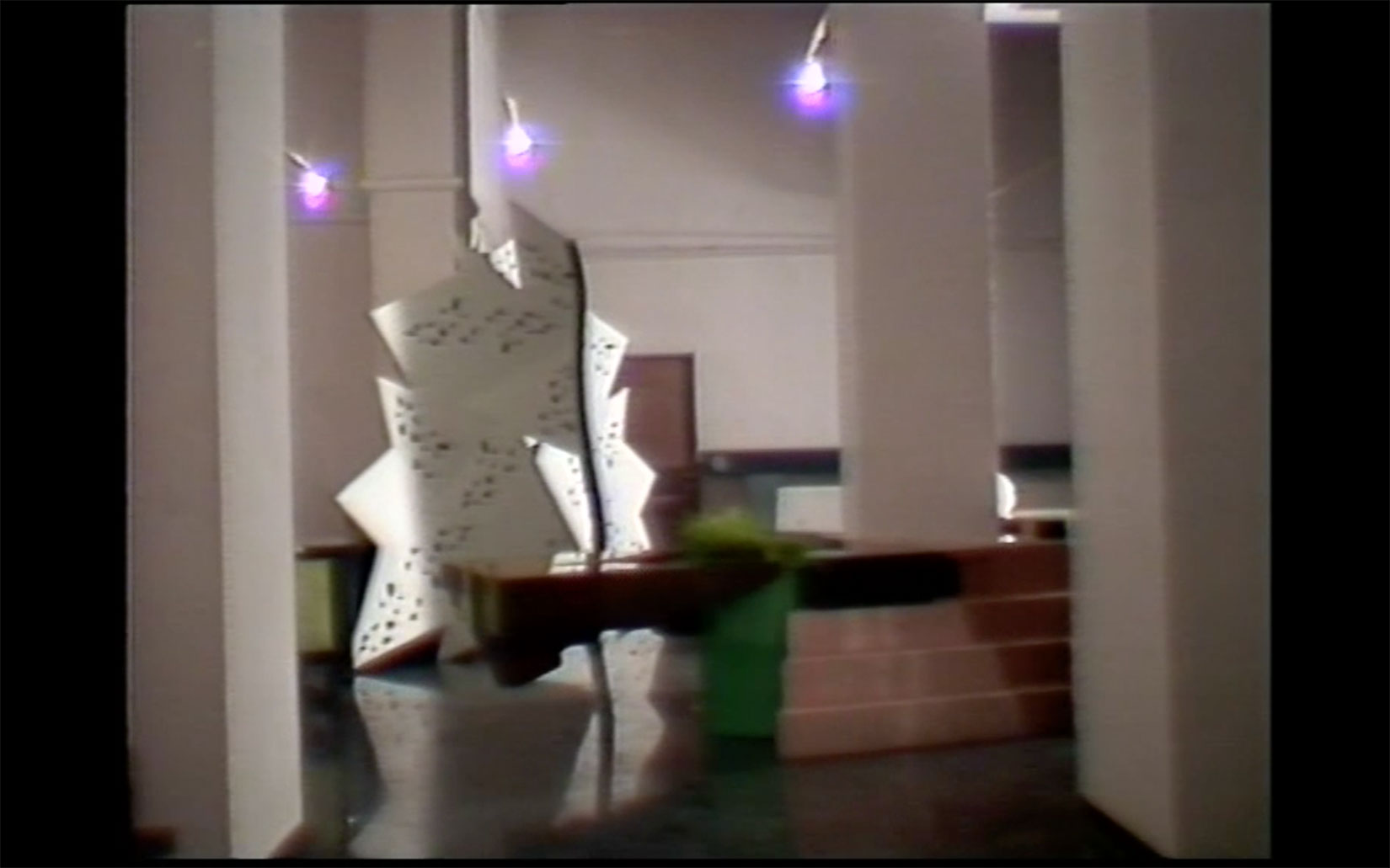 Cinzia-Ruggeri, "Per un Vestire organico", 1983, documentation of performance, milano, 1983, courtesy of the artist.