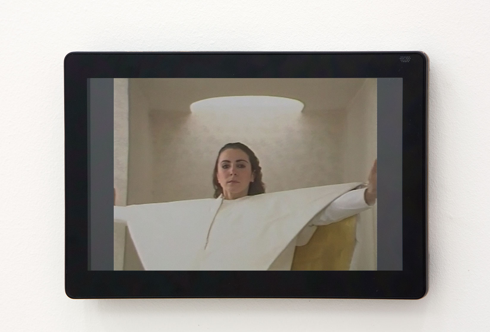Alessandro Mendini and Anna Gili, “Nulla”, 1984, video documentation of performance, Firenze 1984